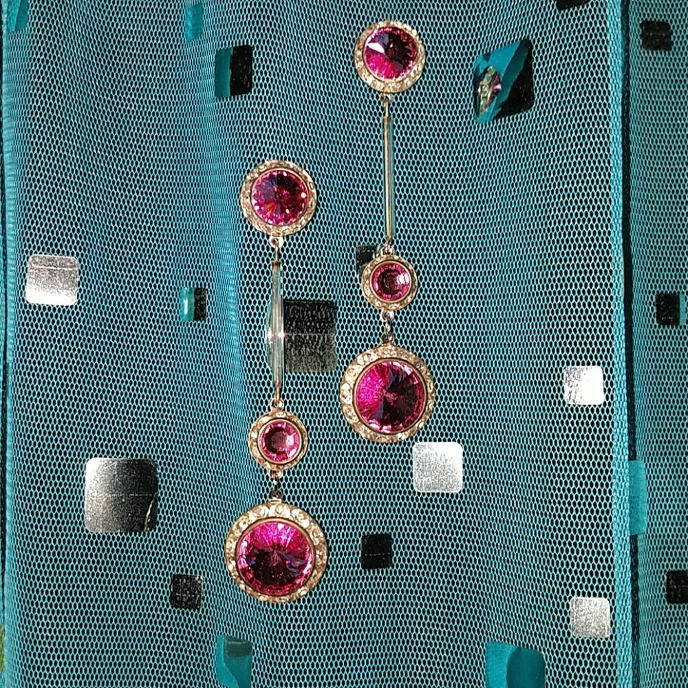 Vintage Pink dangling earrings